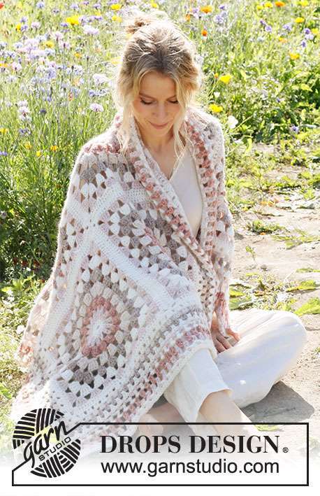 229-5 Grandma’s Hugs by DROPS Design