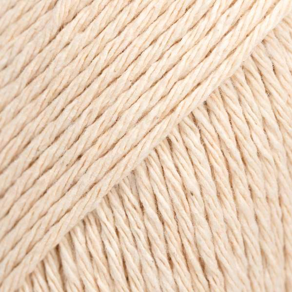 DROPS Loves You 9 106 Light beige