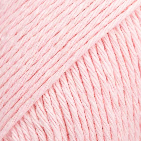 DROPS Loves You 9 110 Light pink