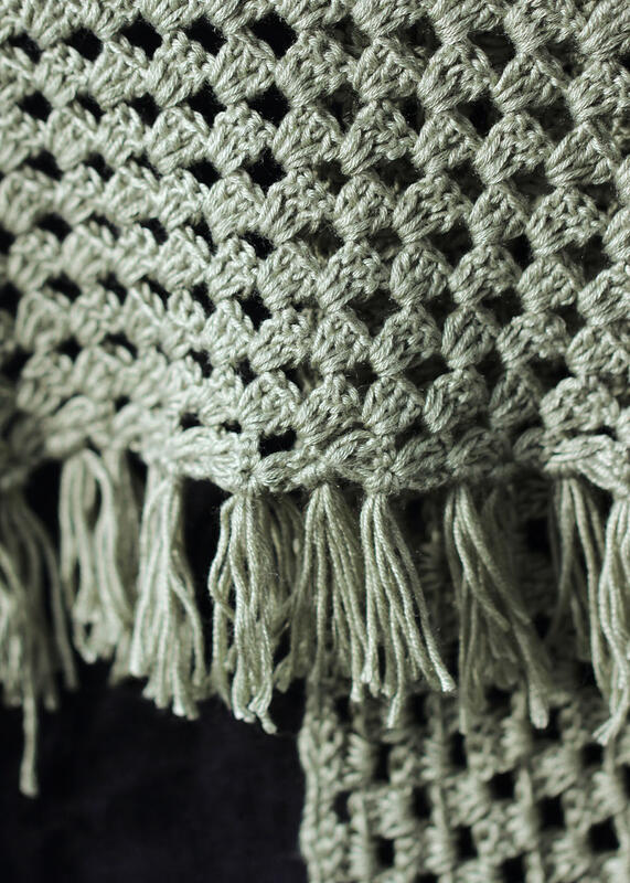 96061 Granny Tencel Bamboo Shawl with Frigs