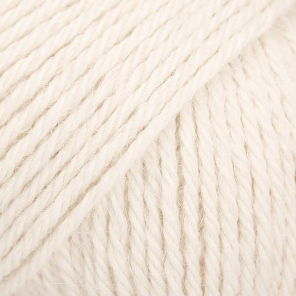 DROPS Puna 01 Off-white (natural)